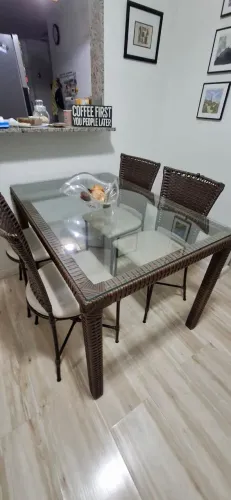 Mesa de Jantar Retangular 4 Lugares 