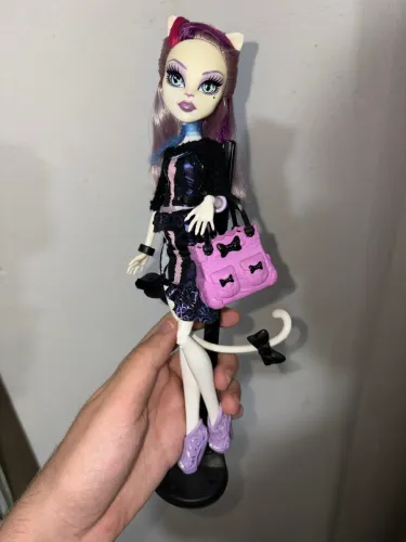 Catrine Demew Monster High 