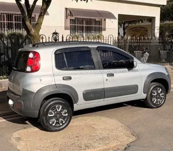 Fiat Uno WAY 1.4 EVO Fire Flex 8V 5P 2011
