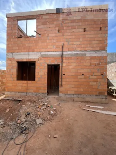 Casa para Venda em Ibirité, Camargos, 2 dormitórios, 2 banheiros, 1 vaga