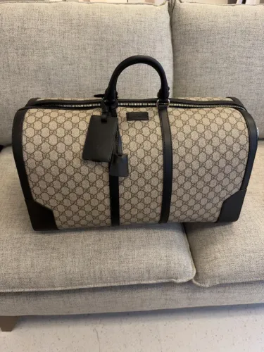 Gucci GG supreme carry on duffle bag (Mala nova) 