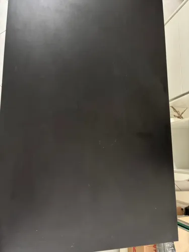 Mesa escritório bem conservada e pouquíssimo uso