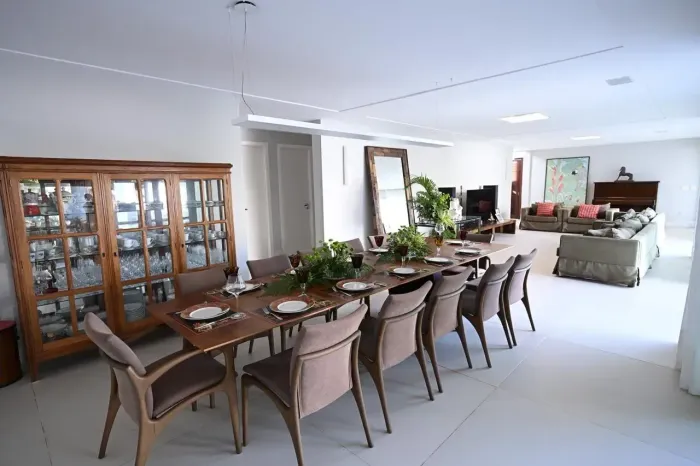 Laise mostra Luxuosa Mansão 4/4
