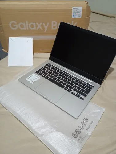 Notebook Samsung Galaxy Book Go