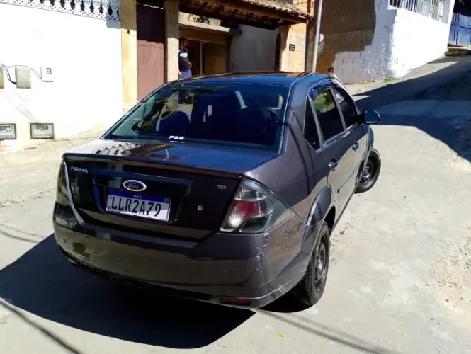 Ford Fiesta Sed. 1.6 8V Flex 4P 2012
