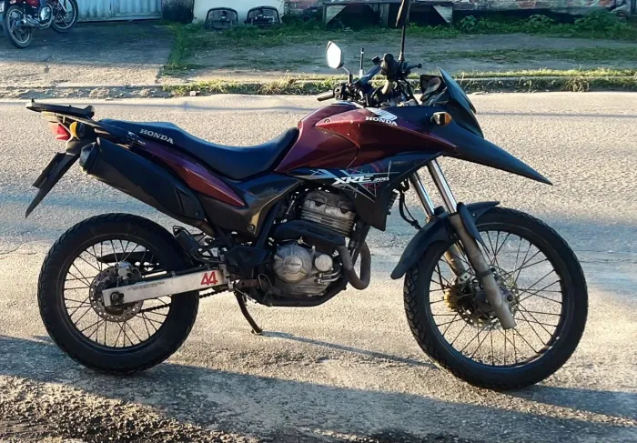 Vendo XRE 300 cc