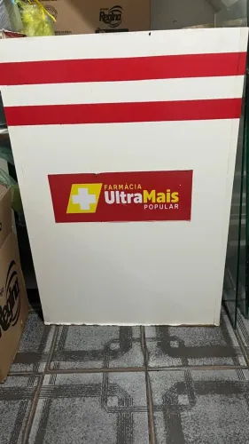 CESTÃO EXPOSITOR PARA FARMÁCIA OU LOJA - À VENDA!