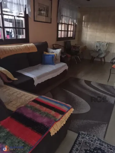 Casa para Venda - 100m², 3 dormitórios, 2 vagas - Passo das Pedras