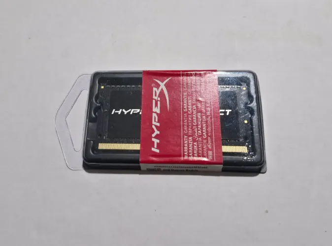 DDR3L 8gb 1600mhz HyperX lacrada