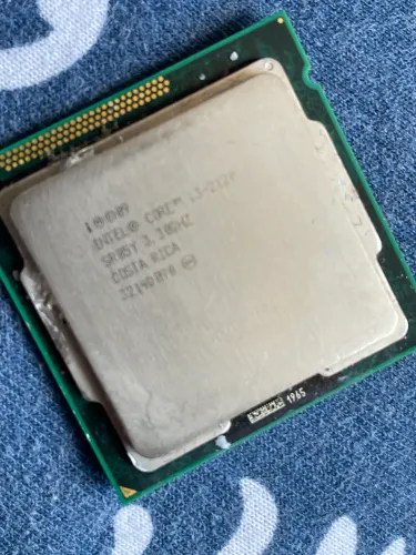 Kit processador Core i3 2120 + 2 pentes memória ddr3 2x4gb