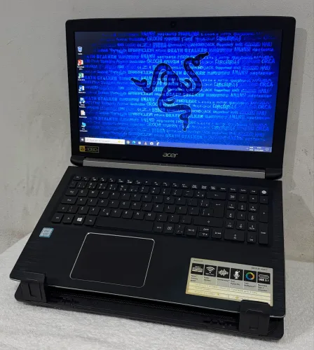 Notebook Acer i5 da 7 Geração com 8GB DDr4 e SSD 240GB, Tela 15.6 FULL HD Antireflexiva
