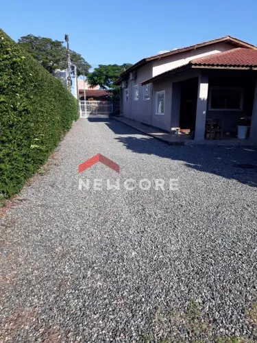 Casa em Rua Nakle Francisco - Centro - Balneário Piçarras/SC