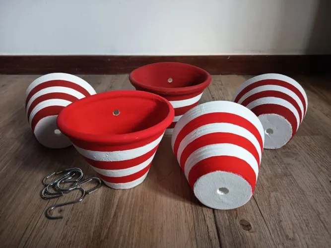 Conjunto Listrado Vasos Planta Parede Treliça