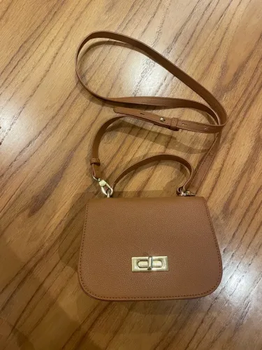Bolsa média Ana Capri