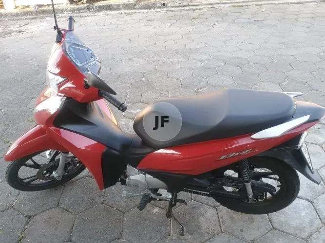 HONDA BIZ 2023/2024 - 9.894 KM - SUPER CONSERVADA