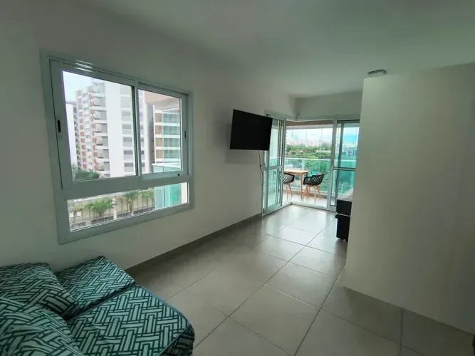ÓTIMO APARTAMENTO MOBILIADO MOEMA 40 M² A 250 METROS DO METRÔ