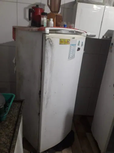 Vendo geladeira usada 