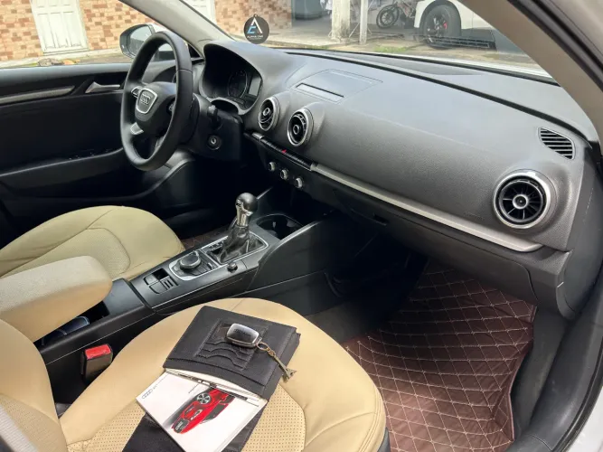 Audi A3 Sedan 1.4/ Attra. 16V TB FSI S-tronic 2015