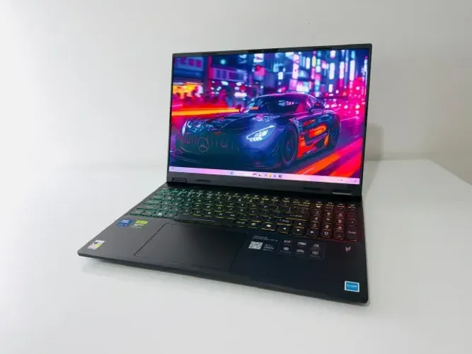 Notebook Helios Neo16s IA, CORE ULTRA 9, RTX 5070TI