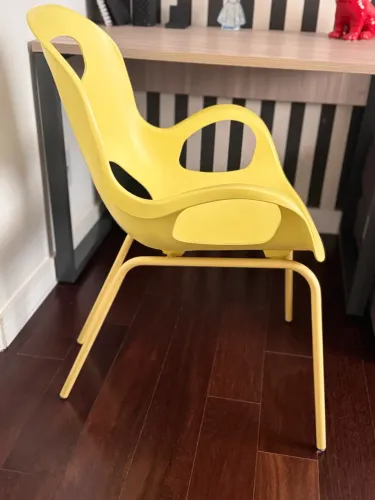 cadeira aproximação umbra oh chair de polipropileno