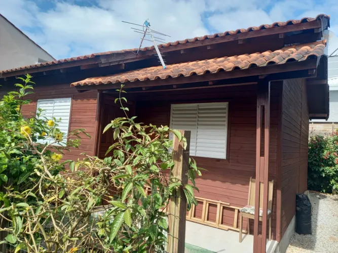 Casa 2/4 quintal individual campeche
