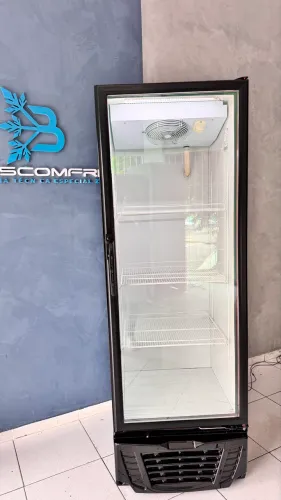 Expositor Gelopar Semi Novo 445 litros funcionando perfeitamente . Garantia de 8 mês