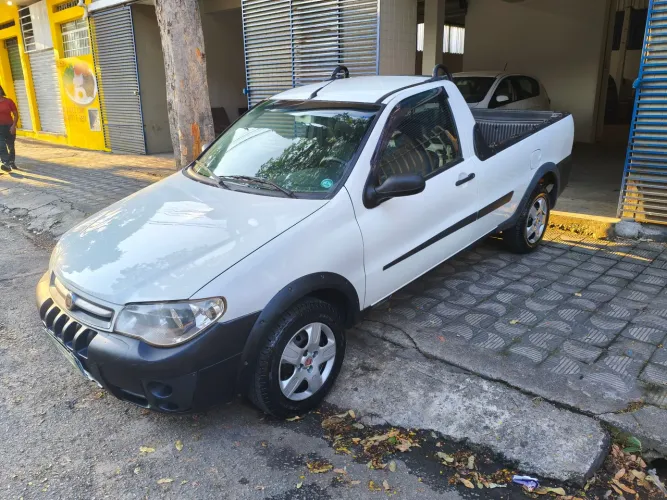 Fiat Strada 1.4 MPI Fire Flex 8V CS 2012