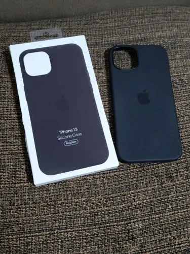 Capa Silicone MagSafe iPhone 13