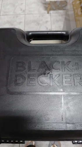 Vendo maleta para furadeira Black & Decker