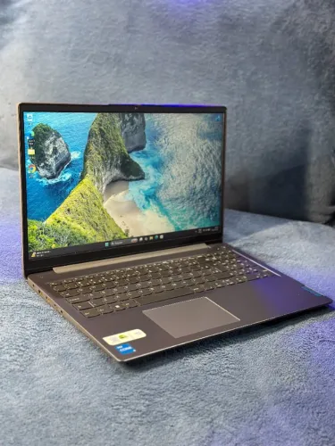 Notebook | Intel Core i3-1115G4 | 8GB RAM | SSD 256GB | Tela 15,6"