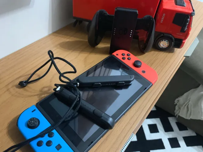 Nintendo Switch V2 (defeito)