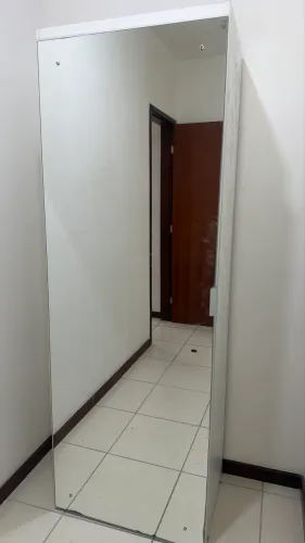 Sapateira com Espelho