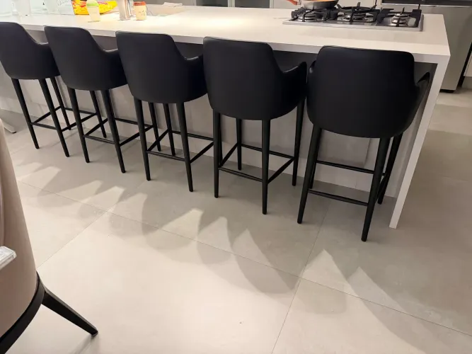 7 Banquetas material sintético 