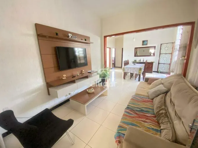 Casa à venda, 3 quartos, 3 vagas, Monte Carmelo - Montes Claros/MG - R$ 461.000,00 - Aluga