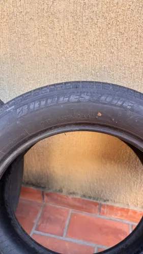 Par Pneus Bridgestone 205/55 R16