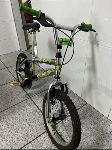 Bicicleta infantil Ben 10 aro 12