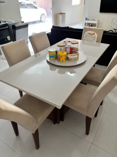 Mesa com vidro 6 lugares