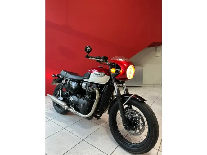 Triumph Bonneville t 100 2023