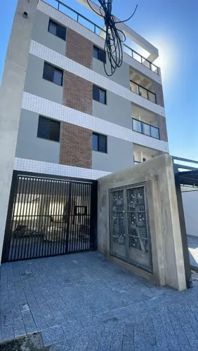 LINDO APARTAMENTO - OTIMA LOCALIZAÇÃO RUDGE RAMOS