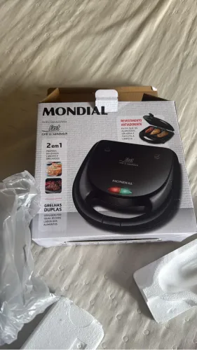 Sanduicheira Mondial