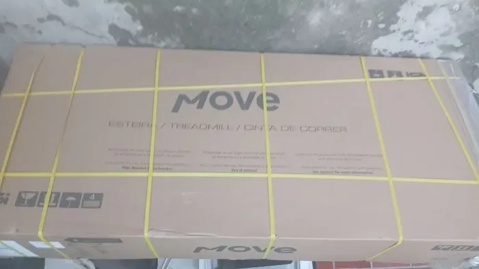Esteira Ergométrica Elétrica Residencial Bluetooth R5i Movement Move 110V