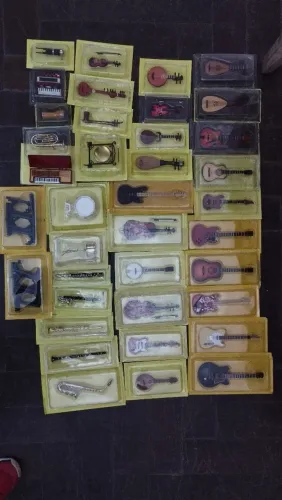 Coleção instrumentos musicais miniaturas