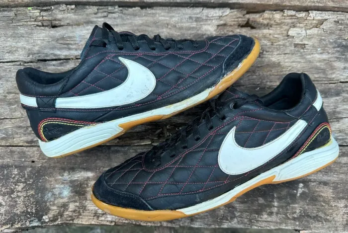 Chuteira Nike Tiempo 10r Ronaldinho Gaúcho