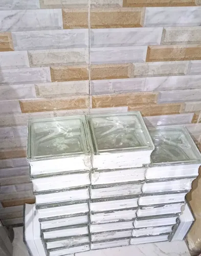 Vendo 25 lajotas vidro