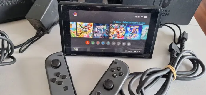 Nintendo Switch 1 Cinza + Cartão de memória 64GB