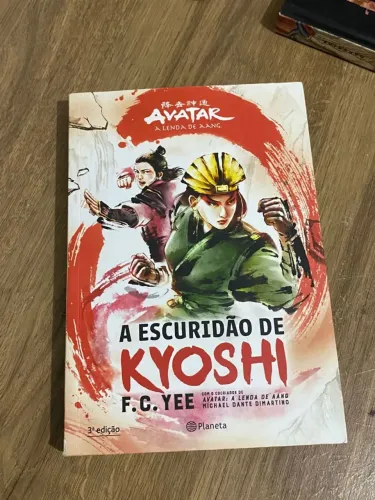 Livro Avatar:A escuridão de kyoshi