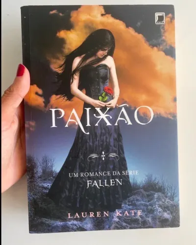 Livro Paixão Fallen de Lauren Kate 25,00