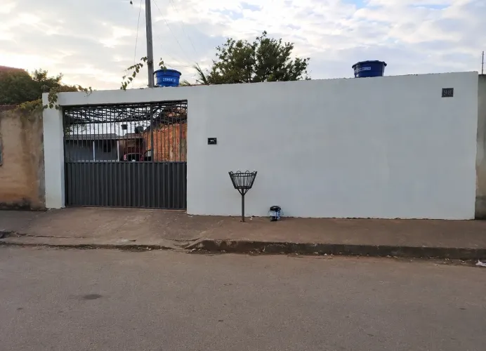 CASA À VENDA - JARDIM BARRAGEM 5