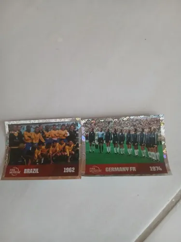 Figurinha brilhante do Brasil e sa Alemanha 
