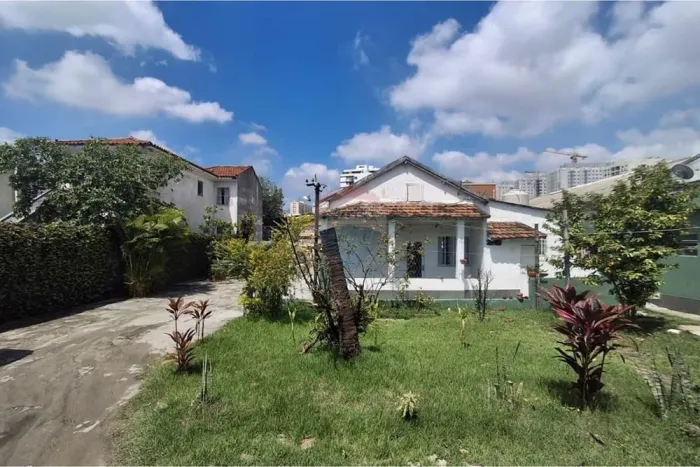 TERRENO COM 1.650m² NA MELHOR LOCALIZAÇÃO DO CACHAMBI NO POLO GASTRONOMICO!